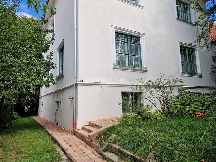 Apartament ultracentral cu garaj, str. Bisericii Ortodoxe Apartament ultracentral cu garaj, str. Bisericii Ortodoxe