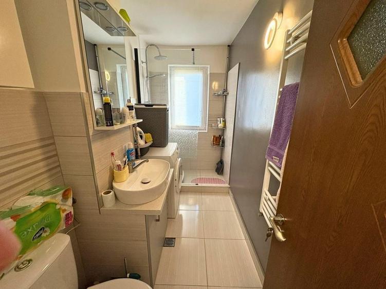 Apartament 2 camere decomandat zona Simeria (l&acirc;ngă piața Dolar) - 7