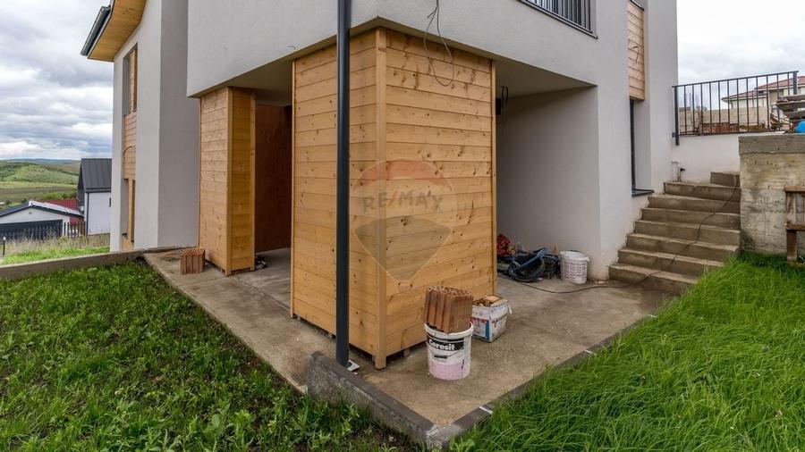 Casa individuala, arhitectura moderna, compartimentare superba, com 0 - 15