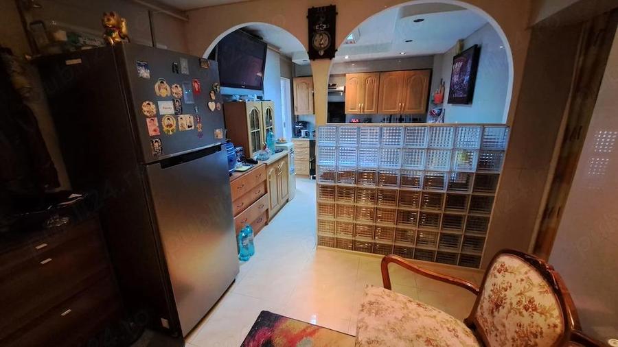 VAND Apartament 4 camere decomandate super amenajat Etaj 3 Oras Braila Vidin Tel - 5