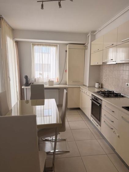 Vand apartament 2 camere complet mobilat Alphaviile Carpatilor - 5