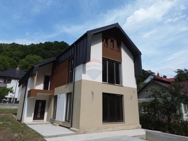 Casa noua de vanzare in zona Parcul Mare (Regina Maria)-semifinisata - 23