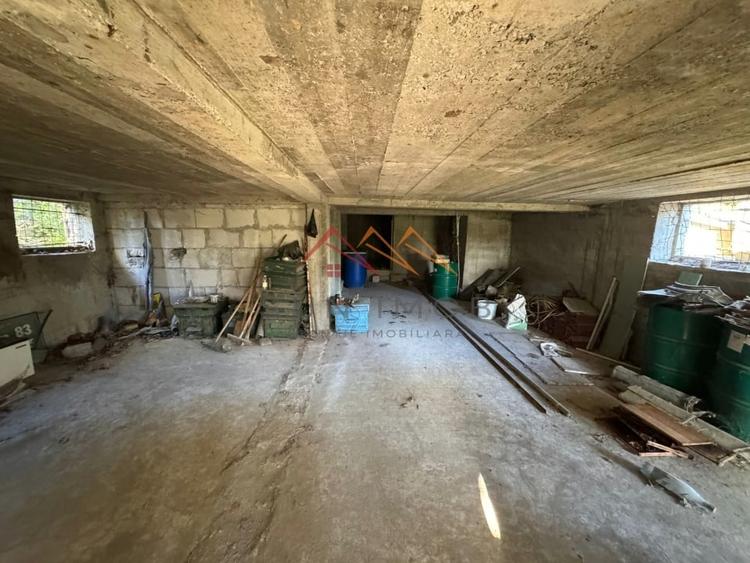 Vila S+P+E, priveliste deosebita, 6 camere, garaj, terasa, Cornu, PH - 13