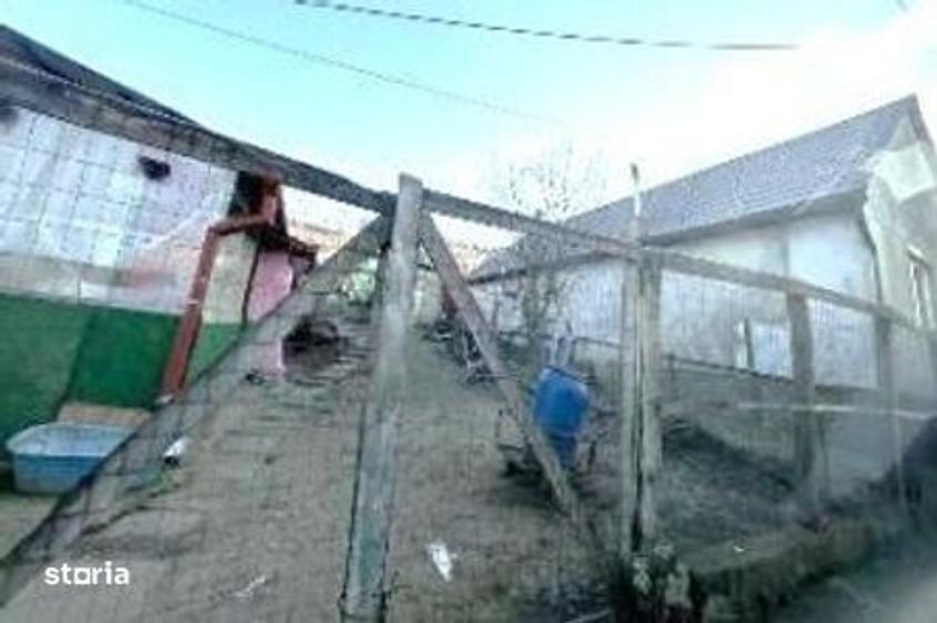 Casă cu 2 camere cu Teren 220 Mp în Bahnea