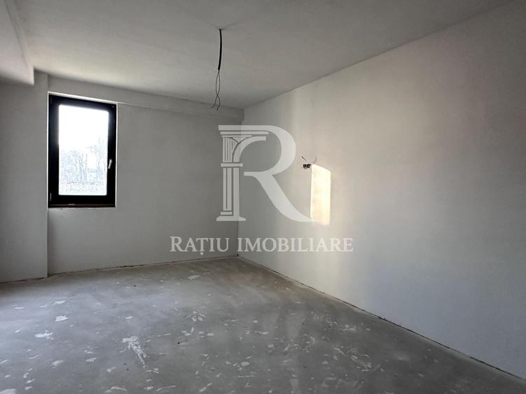Apartament cu 3 camere decomandat în Ultracentral