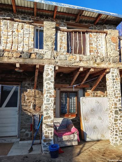 Cas de vinzare in Ocna Sibiului din piatr anul 2019 . - 2