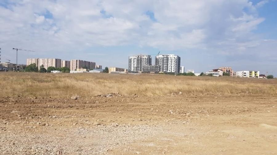 Pallady - Policolor, str.Gura Vladesei, teren 5000 mp/ dubla deschidere - 2