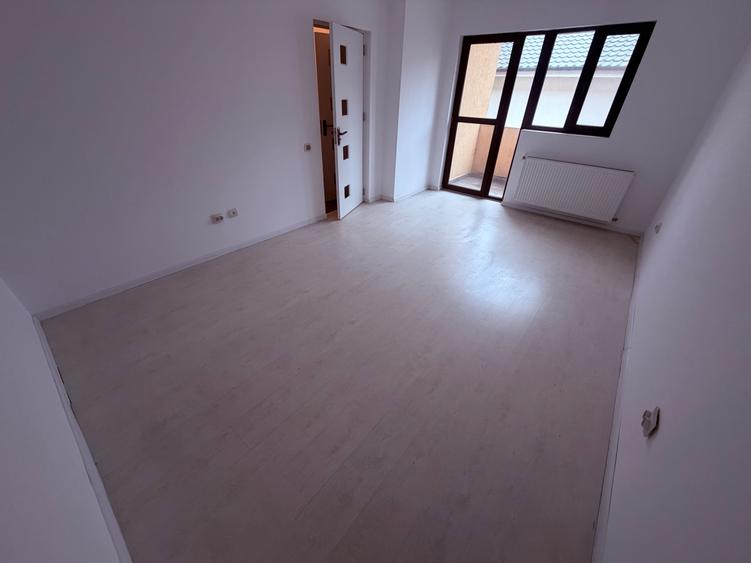 Casa P+1+M la 450m de Sos Oltenitei. 4 cam. Util 120mp. Teren 140mp - 9