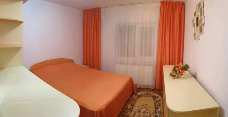 Inchiriez apartament - 4