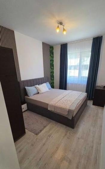 Apartament cu 3 camere decomandat, mobilat în Militari