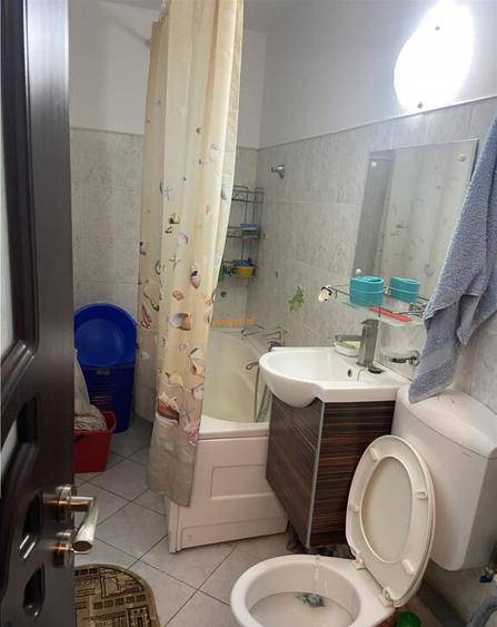 Apartament 2 camere ,56 mp, zona Longinescu , decomandat, im - 8