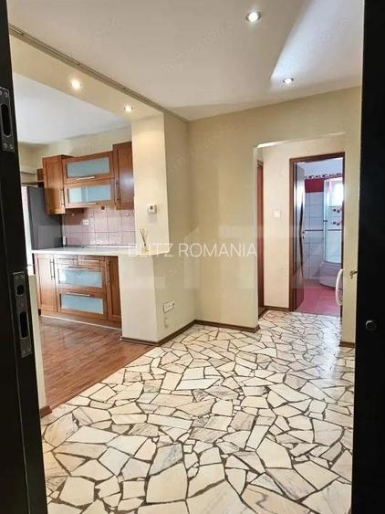 Apartament la et1 zona linistita,2 cam