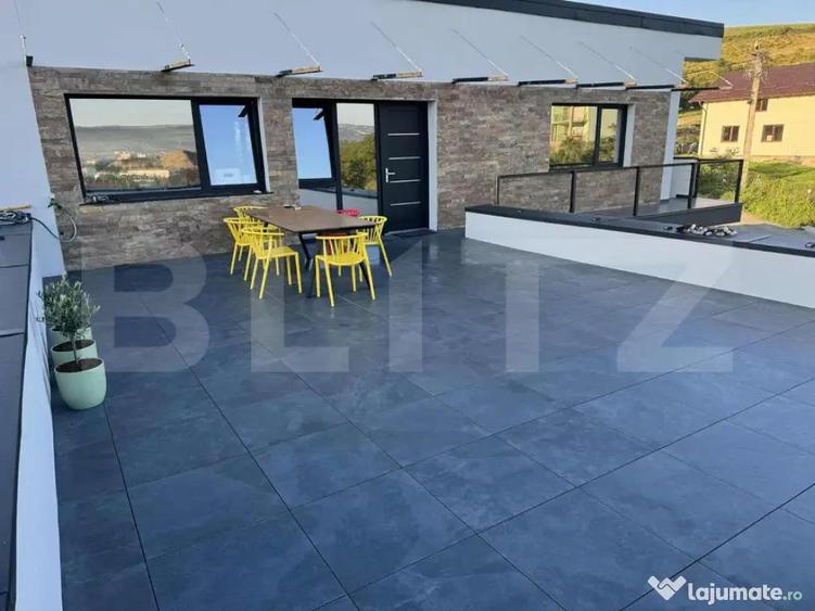 Apartament cu 3 camere, prima inchiriere, 80 mp, parcare, te - 8