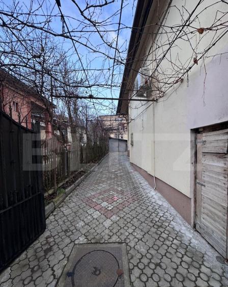 Casa zona centrala Dej,curte comuna, 31mp - 10