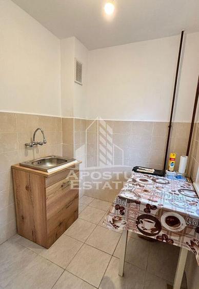 Apartament cu 2 camere in zona Sagului, etajul intai - 1