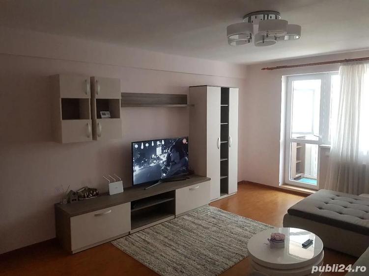 Proprietar inchiriez apartament 3 camere 500 - 3