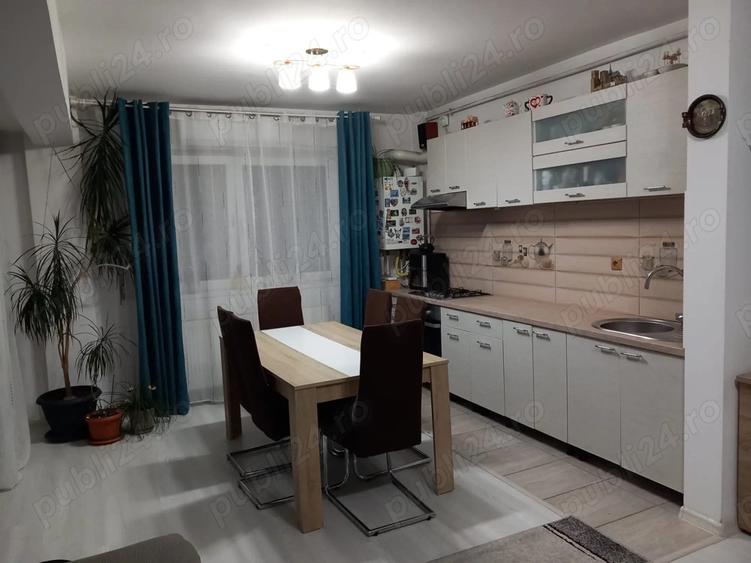 Vand Apartament 3 camere - 8