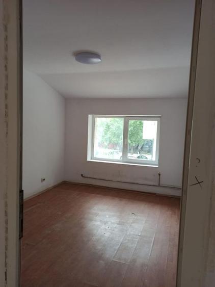 Spatiu, supr 11 mp, 1 minut metrou, pentru birou/cursuri/ateliere - 6