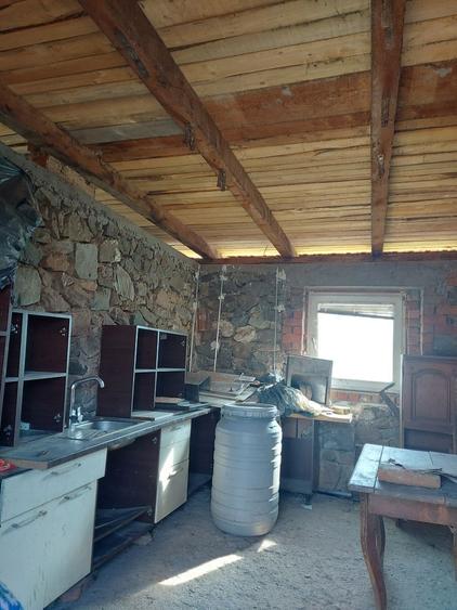 Casa cu teren generos de vanzare in Goruia - 7