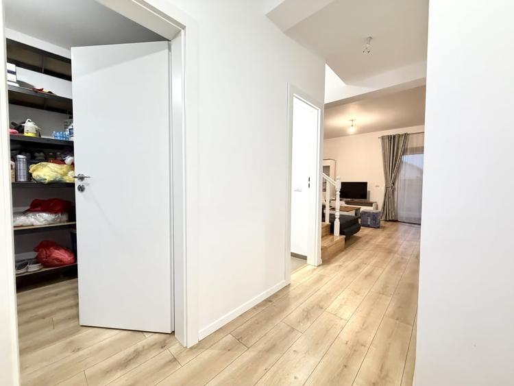 Duplex spatios, 5 camere, 111 mp, teren 330 mp - Dumbravita - 13