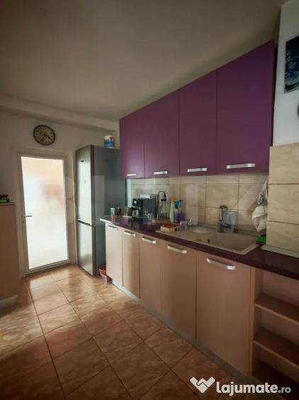 Casa cu 3 camere, 100 mp, zona centrala - 16