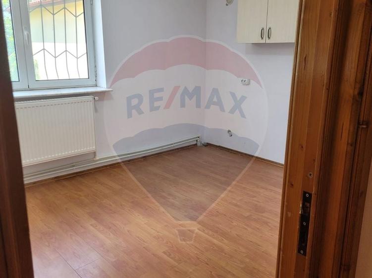 VILĂ MIXTĂ DE VÂNZARE – STRADA 1 DECEMBRIE 1918 - 14