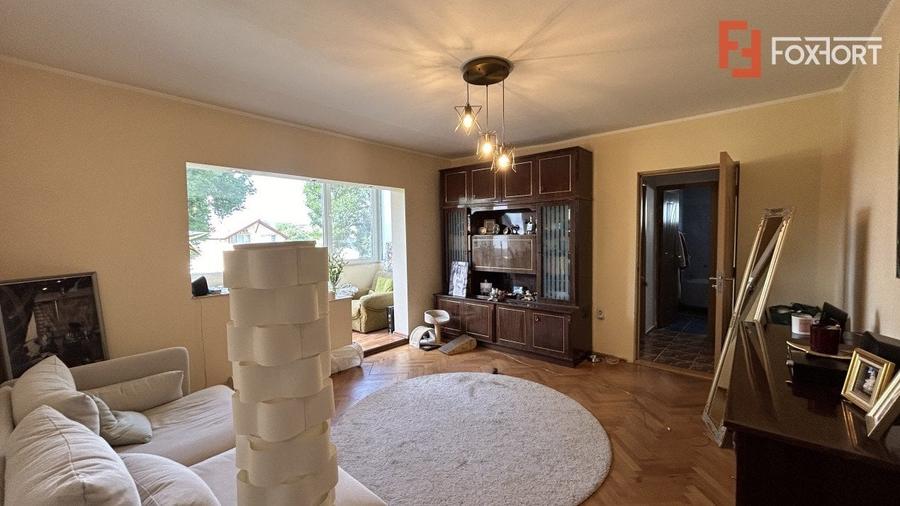 Apartament cu 3 camere si garaj, zona Simion Barnutiu - 1