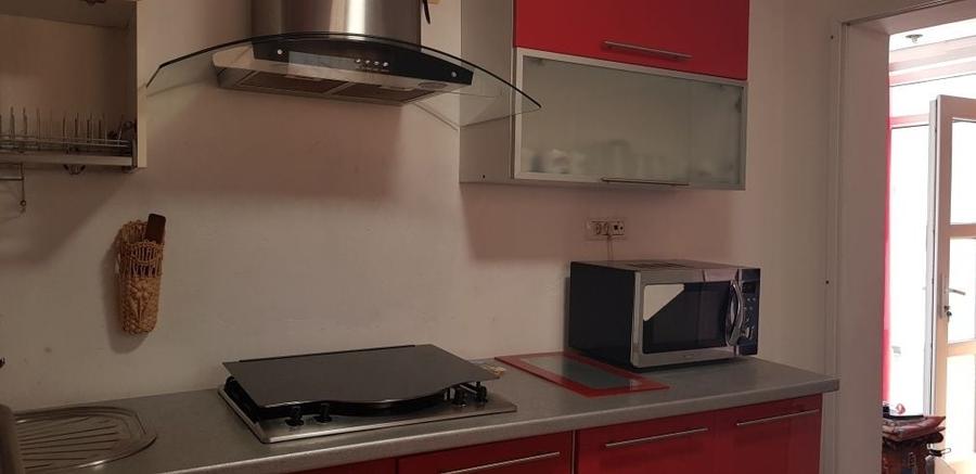 Casă cu 1 camere decomandat în Viile Noi