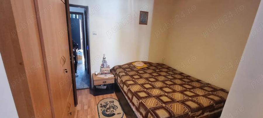 Vand apartament 4 cam. ,Topoloveni, etaj 1, ultracentral, langa Profi - 8