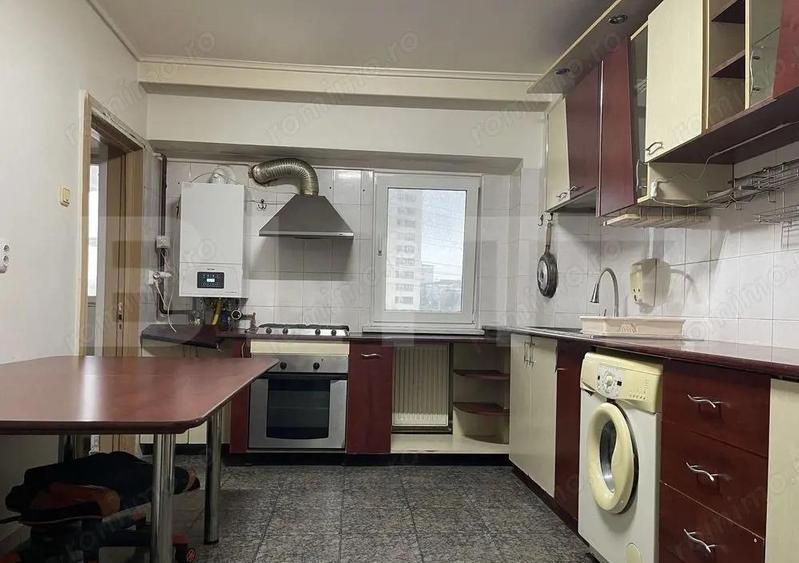 Apartament 4 camere, 80 mp, zona Nicolina - 6