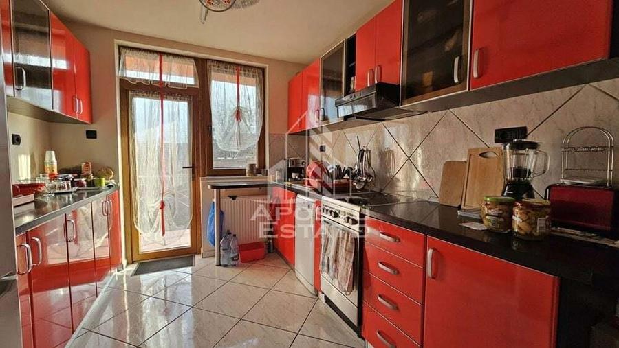 Vila de vanzare in Ghioroc - 14