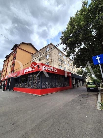 AX1083 Complexul Studentesc, Strada Alexandru V. Voievod