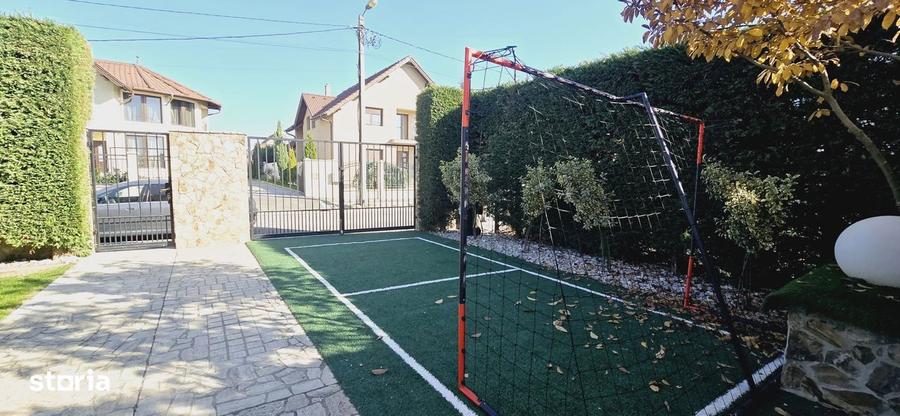 Casa familiara P+M, 795 mp teren, piscina-Oncea , panouri solare. - 3