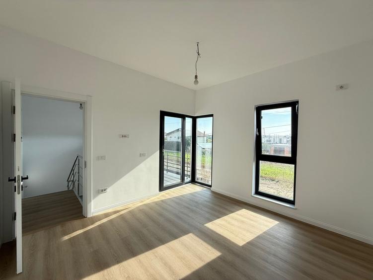 Vile individuale | 5 camere | 2 bai | Curte amenajata | Asfalt - 11