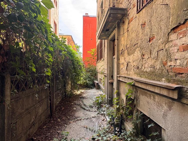 CLADIRE STRADALA MARASESTI- OPORTUNITATE DE INVESTITIE - 3