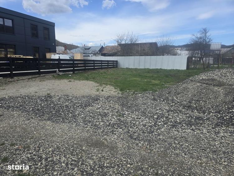 Teren, 650 m2, - 1