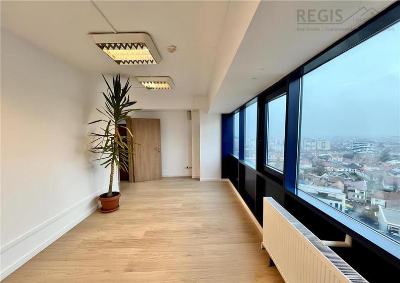 Etaje Renovate in Centrul Civic pentru Birouri de Inchiriat - 7