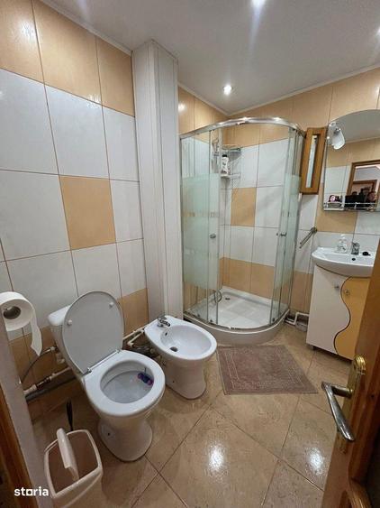 De inchiriat apartament cu 3 camere, etajul 3 , mobilat si utilat 250e - 5