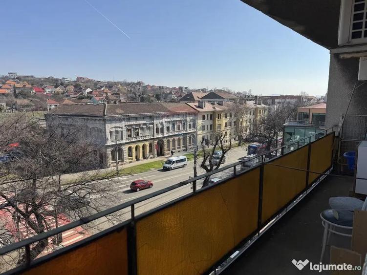 Apartament cu 2 camere semidecomandat în Gării