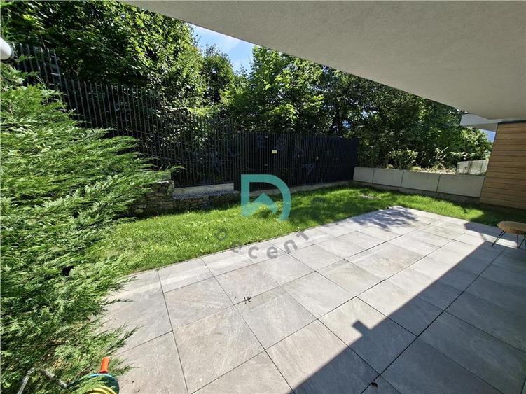 Apartament cu 3 camere decomandat în Drumul Poienii