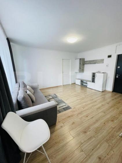 Apartament cu 2 camere semidecomandat în Florești