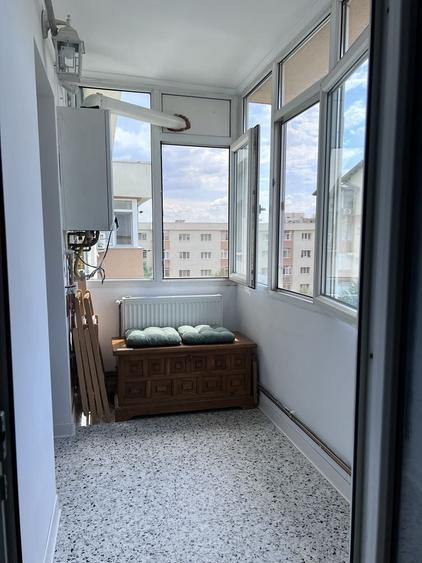 Apartament cu 2 camere decomandat în Exterior Vest