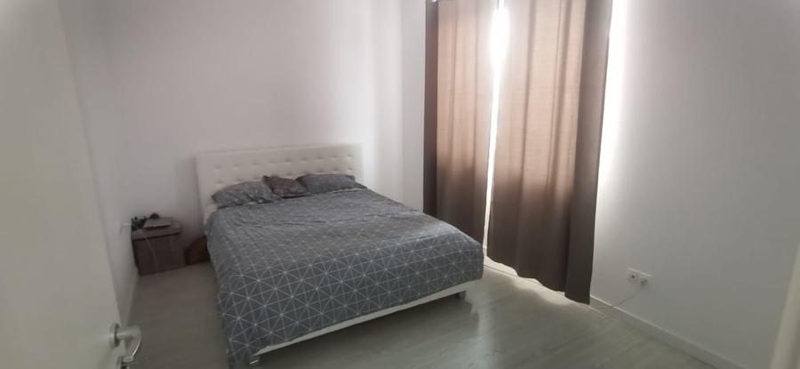 Apartament cu 3 camere semidecomandat, mobilat în Exterior Nord