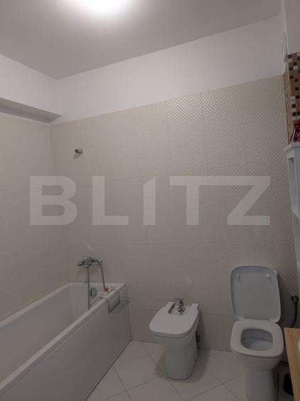 Apartament cu 4 camere semidecomandat, mobilat în Lunca Cetățuii