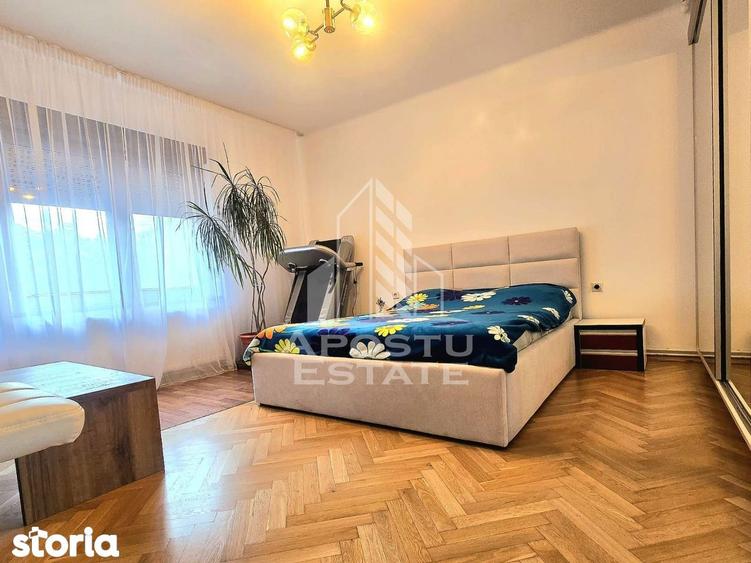 Casă cu 5 camere cu Piscina în Central