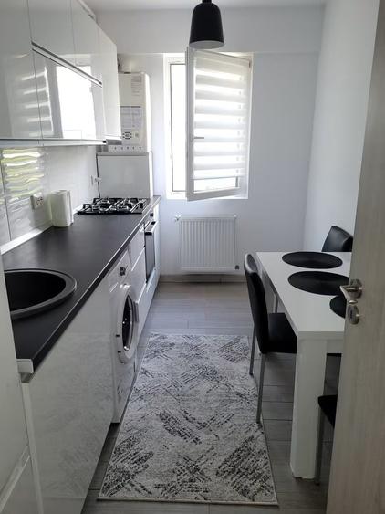 Apartament cu 2 camere decomandat în Popoveni