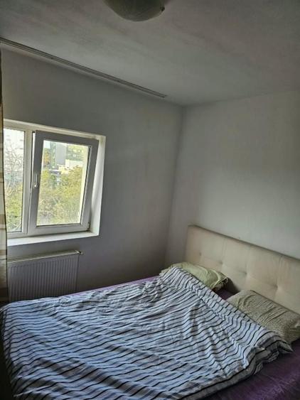 Apartament cu 2 camere semidecomandat, mobilat în Soarelui