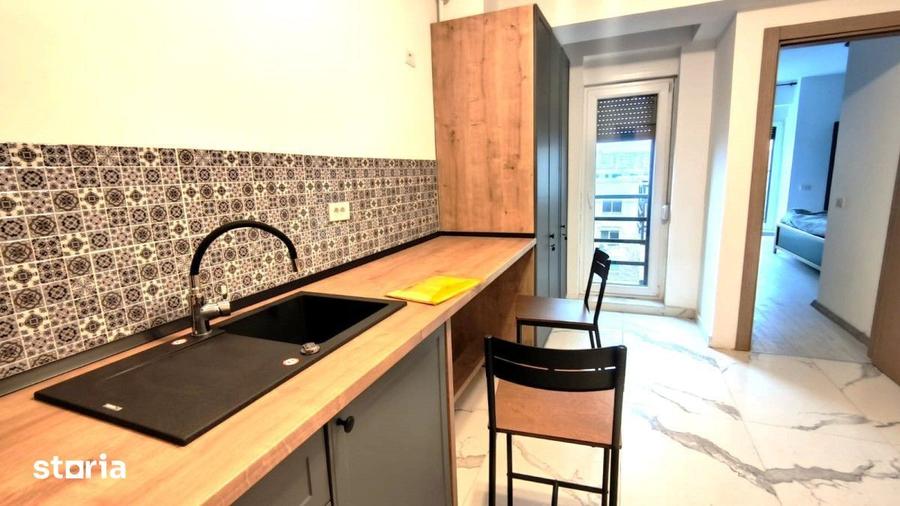 Apartament cu 3 camere decomandat, mobilat în Centrul Civic