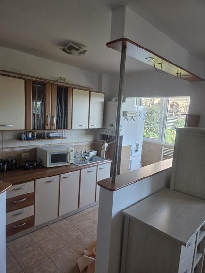 Apartament cu 2 camere semidecomandat în Casele Micești