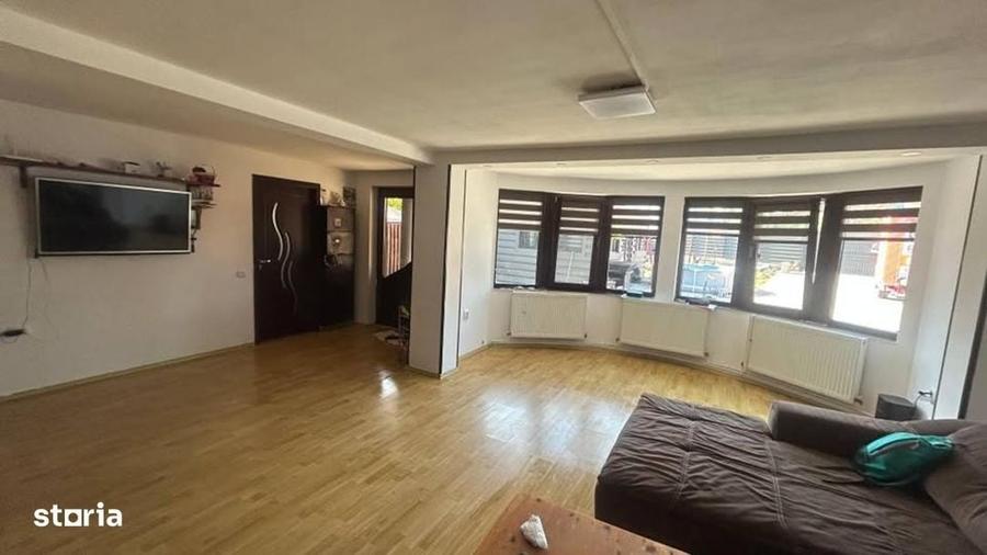 Casă cu 4 camere în Cuza Vodă